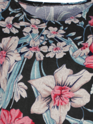 Дамска зимна блуза цветя 734 черно