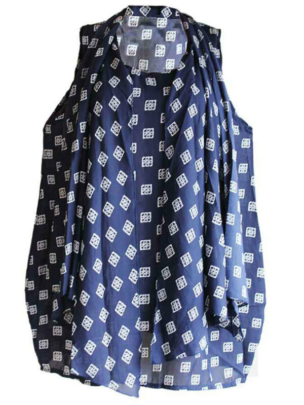 Туника от изкуствена коприна с махащи се ръкави " 2 в 1" на квадрати в синьо