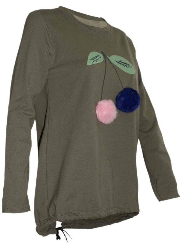Ватирана блуза с череши от кожени топчета зелено