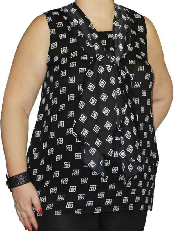 Туника от изкуствена коприна с махащи се ръкави " 2 в 1" на квадрати в черно