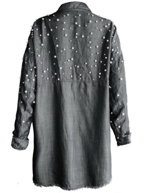 Дамска дънкова риза с копчета и яка декорация ситни перли графит