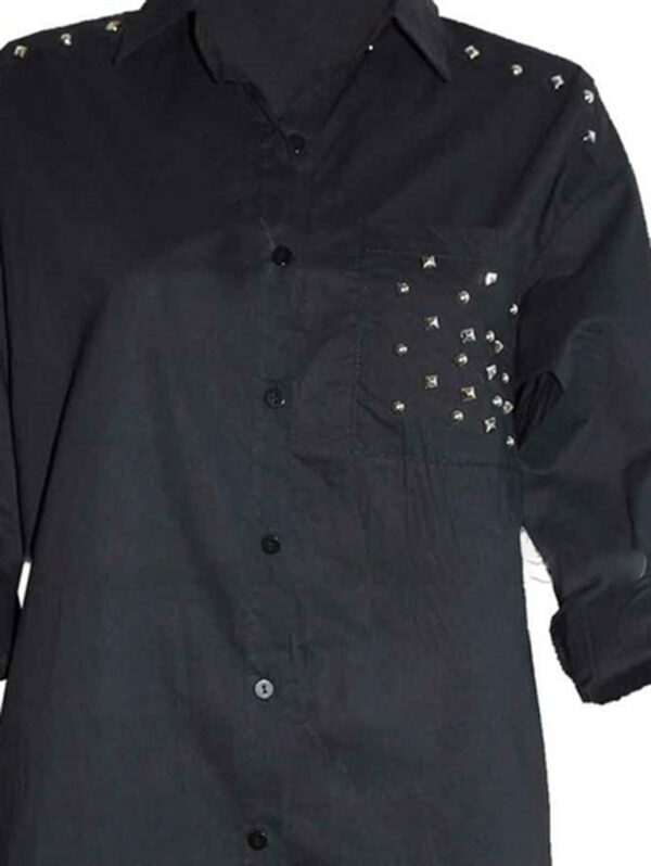 Удължена риза от памучен фин плат тип хасе със сребристи рапиди в черно